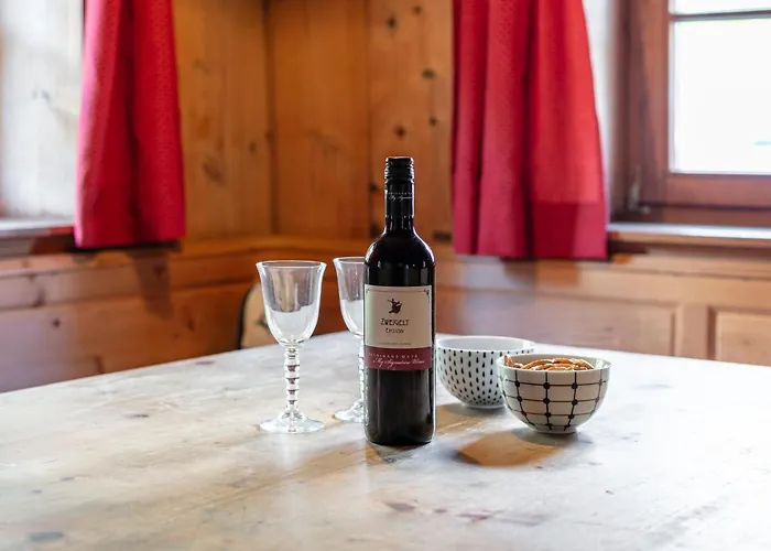 Schweizerhof Margrith * 胡本