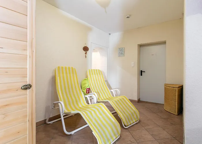 Schweizerhof Margrith * 胡本